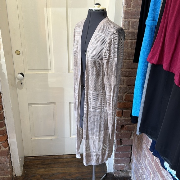 White House Black Market Long, Open-Style Long-Sleeve Cardigan - Picture 9 of 10